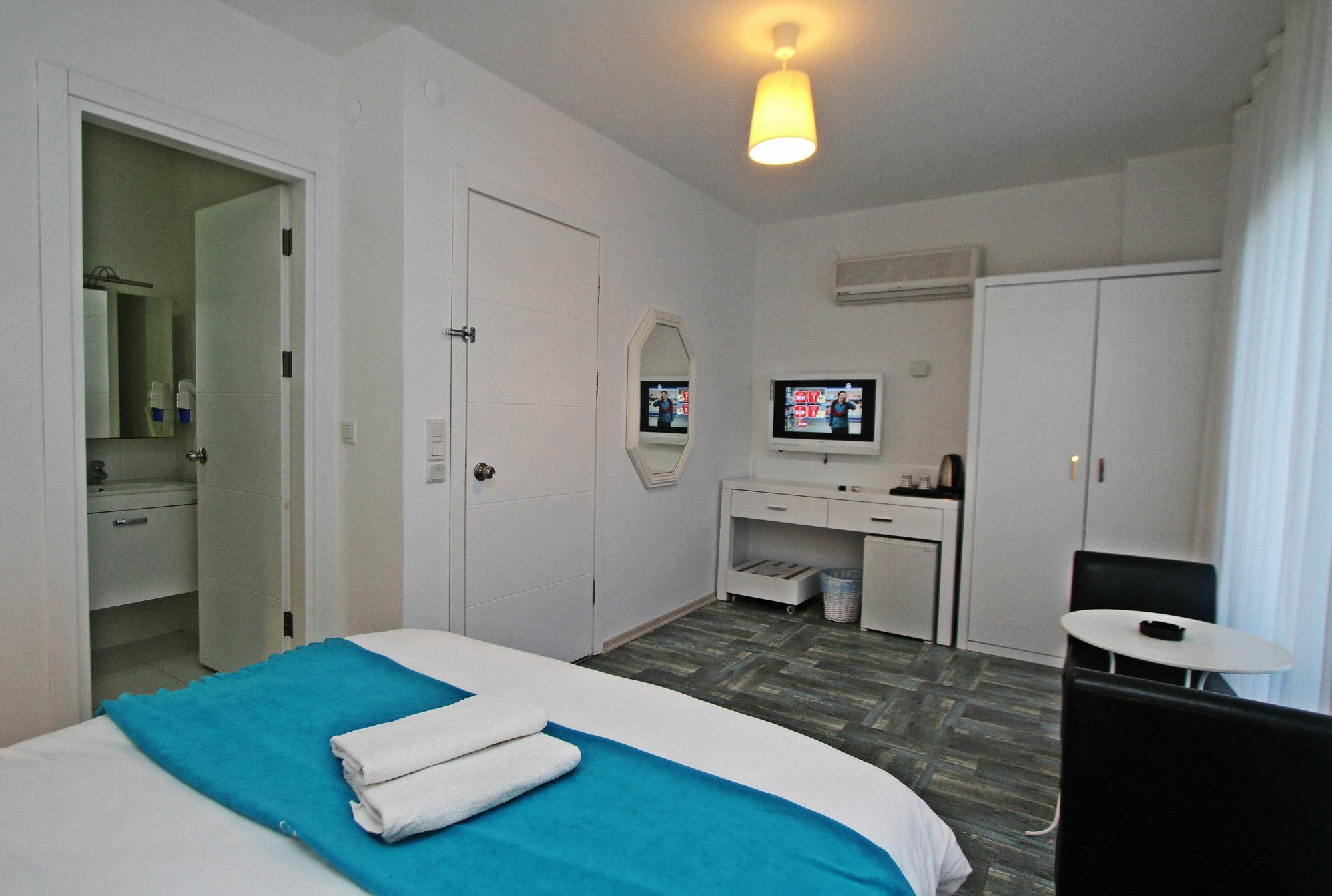 Larimar Boutique Hotel Чесме Екстериор снимка